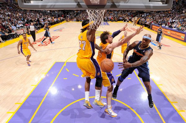 仅提示着他 仅提示着他