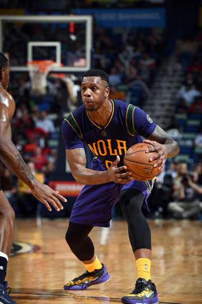 避免持球 避免持球